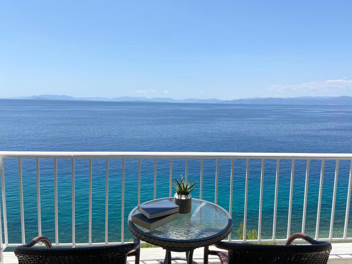 Hotel Cokkinis Mégara الغرفة الصورة